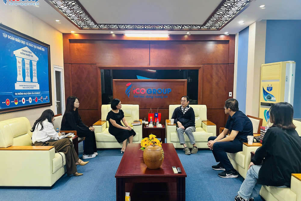 Trường Đại học KHKT Hoằng Quang gặp mặt và trao đổi hợp tác tại trụ sở ICOGroup